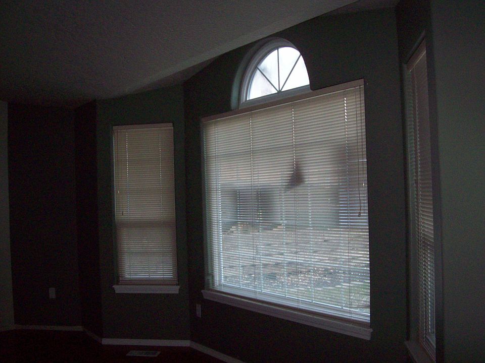 2nd image of 105 Cougar Pl