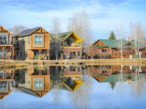 105 EDGEWATER Circle, Granby, CO 80446