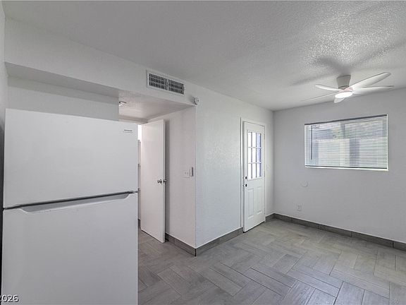 3rd image of 2520 Bulloch St APT L