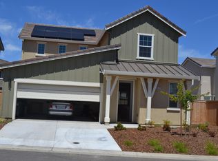 8429 Amber Valley Ln, Elk Grove, CA 95758