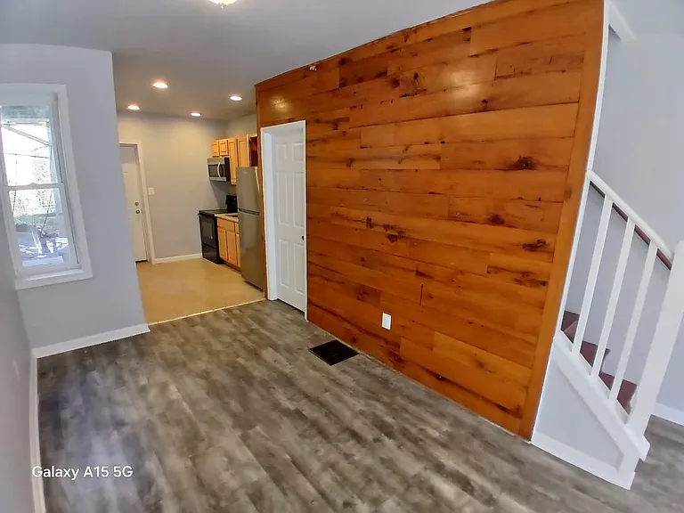 19 E Ashmead St — Photo 9