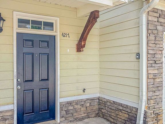 3rd image of 4217 High Park Ln