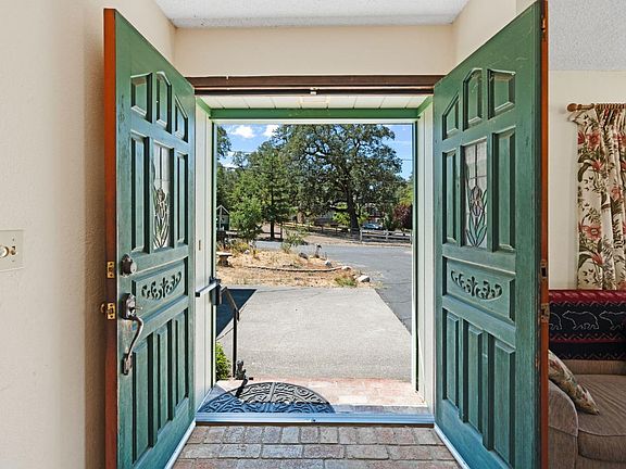 2nd image of 590 Blue Oak Drive