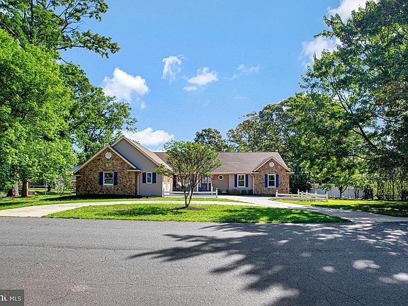 2nd image of 7887 Poplar Grove Rd