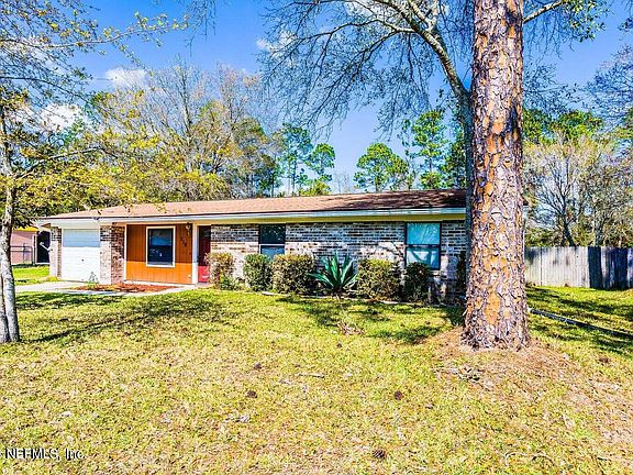 3rd image of 218 EVERGREEN Lane