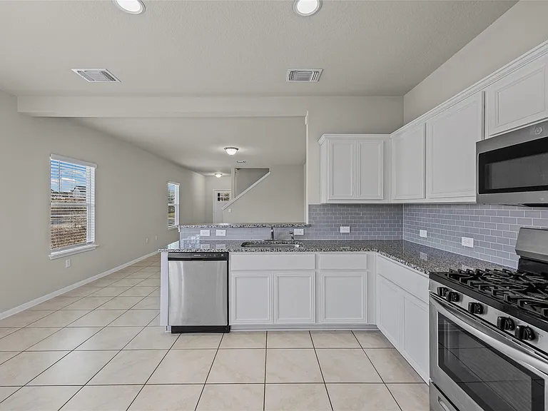3103 Crystal Bend Dr — Photo 7