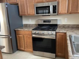 2226 W Peak View Rd, Phoenix, AZ 85085