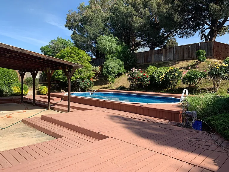 2700 Bluebell Cir — Photo 5