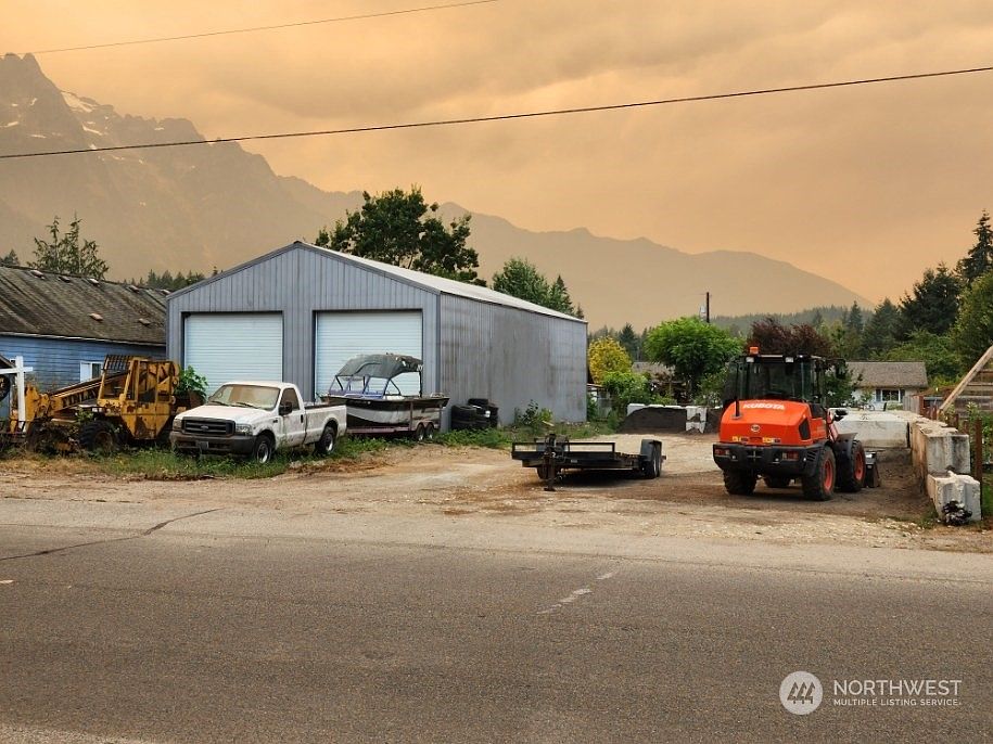 1025 Commercial Ave, Darrington, WA 98241 MLS 1996461 Zillow