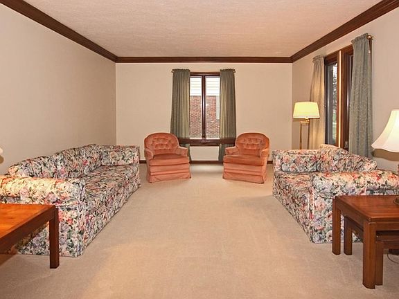 4th image of 235 Camden Dr