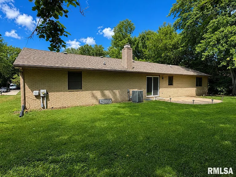 122 W Morningside Dr — Photo 6