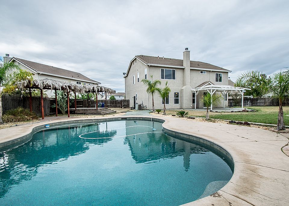 1st image of 1810 Winding River Ct
