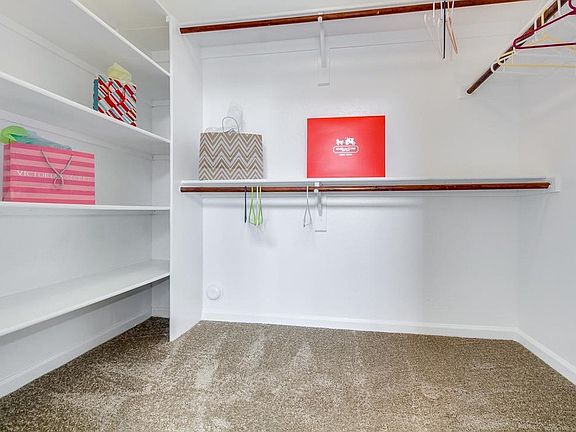 Master Walkin Closet