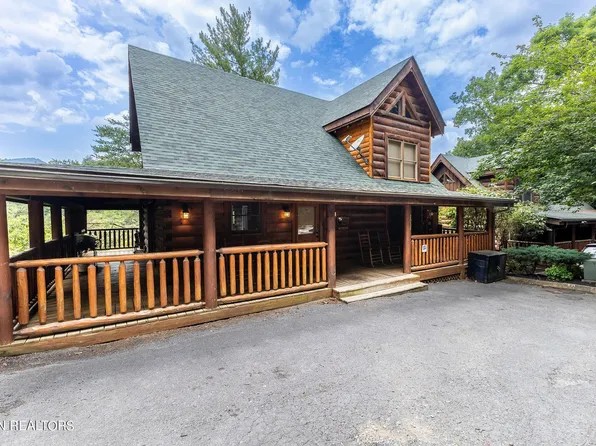 2052 Bear Haven Way, Sevierville, TN 37876