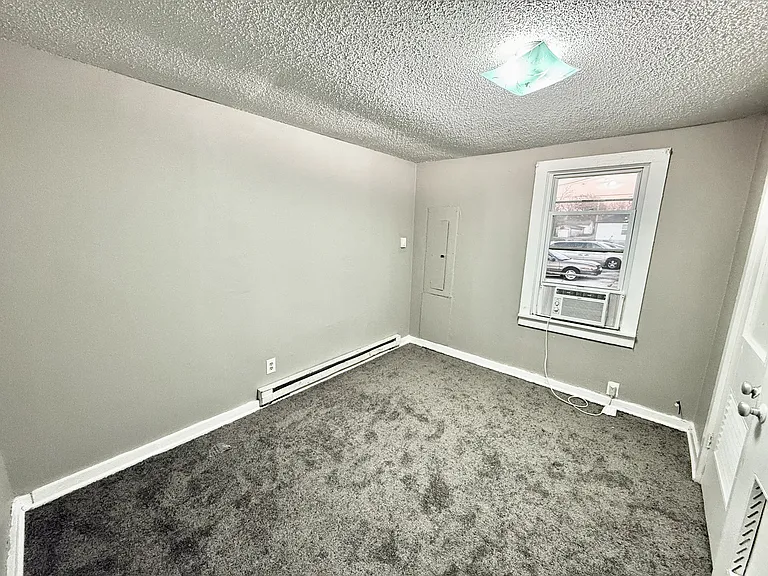 733 Dunnigan St — Photo 7