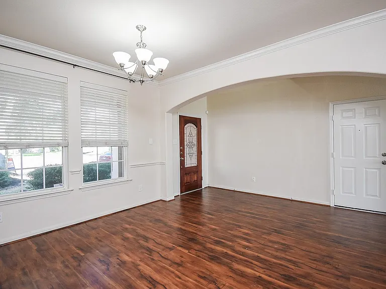 6203 Ledger Ln — Photo 5