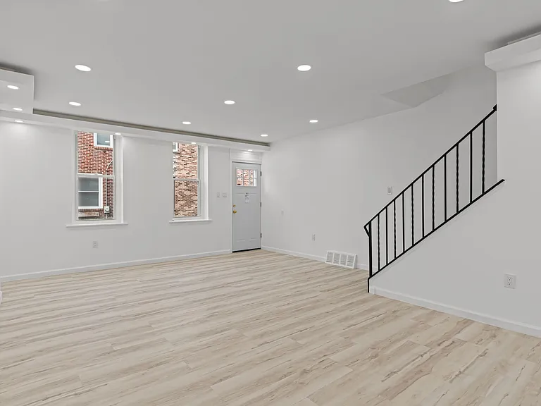 1933 Palethorp St — Photo 4
