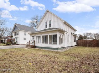 310 Jennings Rd, Rossford, OH 43460