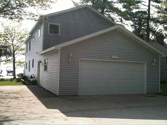 2nd image of 705 E Lake Mitchell Dr