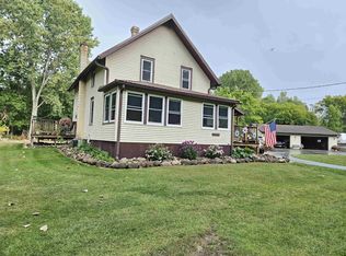 5514 Cardinal Rd, Gillett, WI 54124