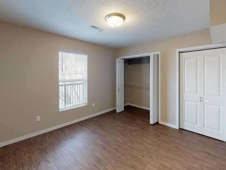 Prairie Heights Apartments — Photo 75