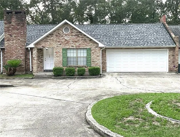 103 Wildwood Dr