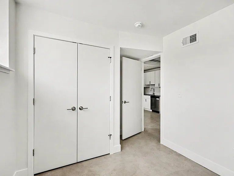 4729 Rohns St #1A — Photo 19