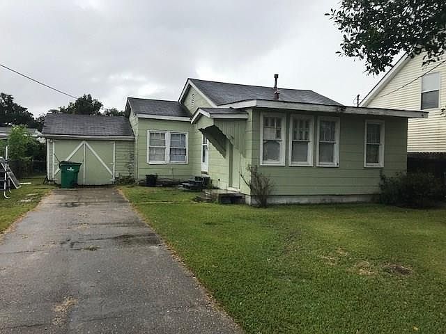 1st image of 512 Carnation Ave