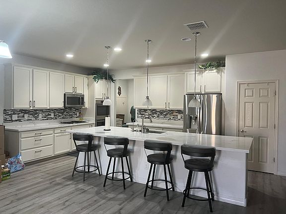 3rd image of 21969 N 98th Ln