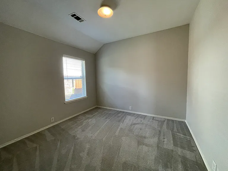 553 Presidio Dr — Photo 22
