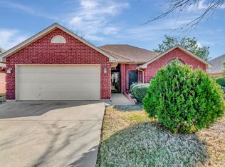 7332 Glen Dr, Watauga, TX 76148