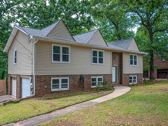 2nd image of 4616 Wooddale Ln
