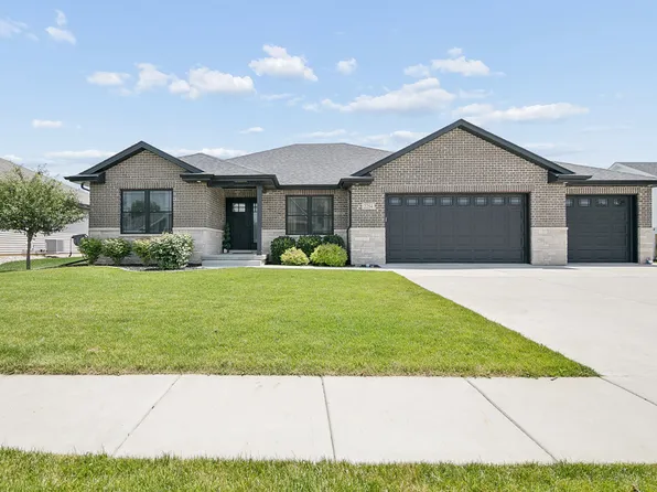 2254 Trappers Ln, Bourbonnais, IL 60914