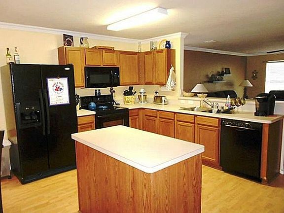 3rd image of 2502 Buckskin Dr