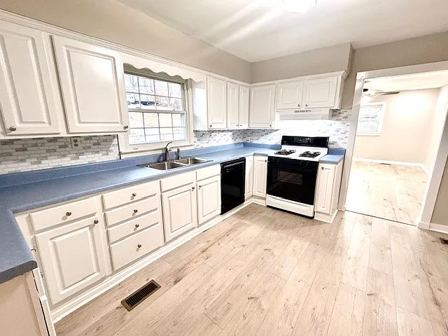 120 Broad Drakesboro — Photo 3