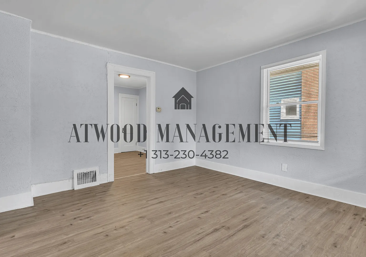 This beautifully updated 2-bedroom, 1-bath single-family home is ready for move-in! — Photo 4