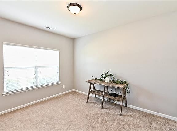 5th image of 10196 Highland Creek Cir