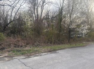 906 E Harvard St, Siloam Springs, AR 72761