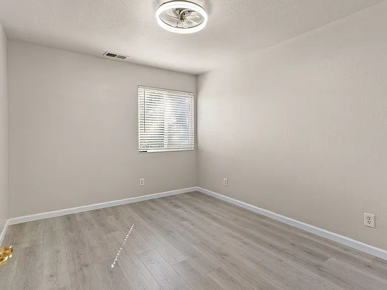 2844 Sombrero Cir — Photo 25