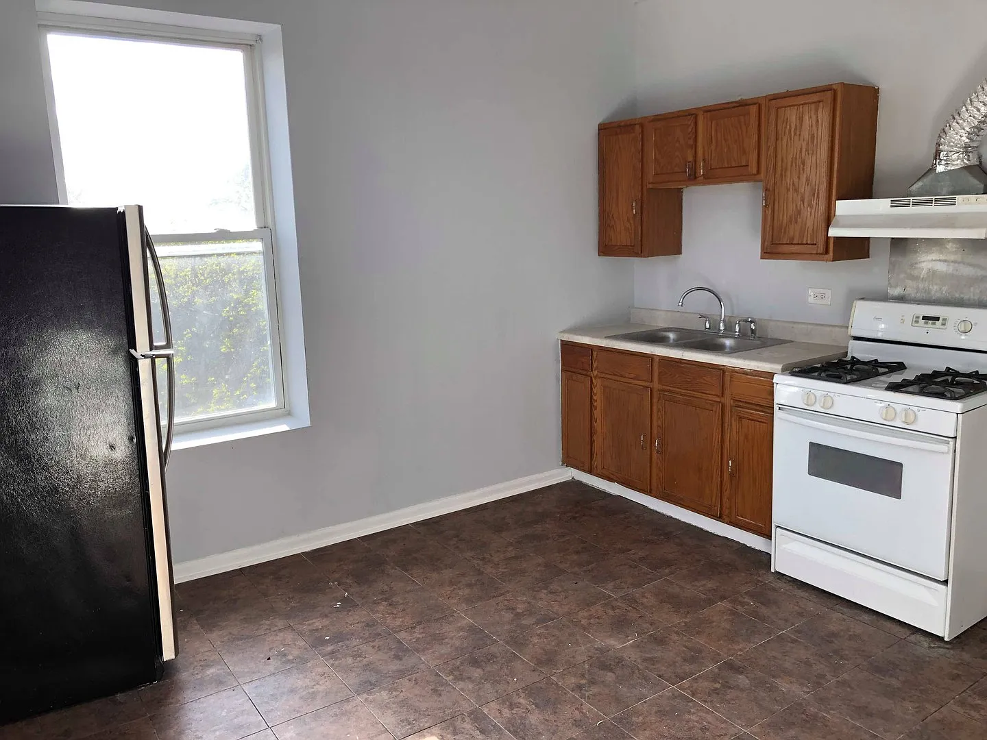 2917 W. Cermak Rd — Photo 3