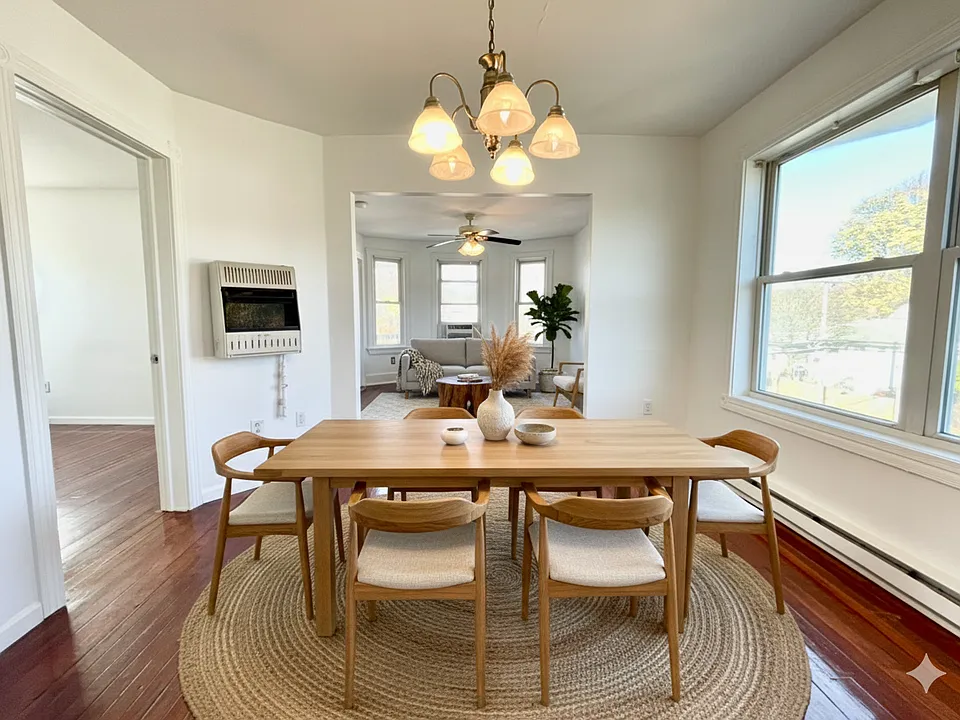 76 E Pearl St #2