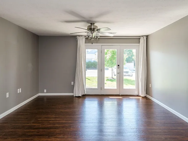 3048 Westminster Dr #101 — Photo 23