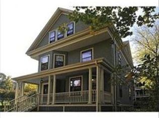 27 Chilcott Pl #1, Jamaica Plain, MA 02130