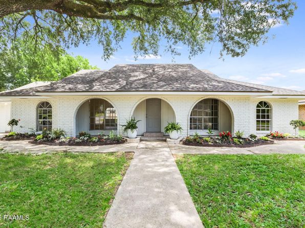 306 Kees Cir, Lafayette, LA 70506