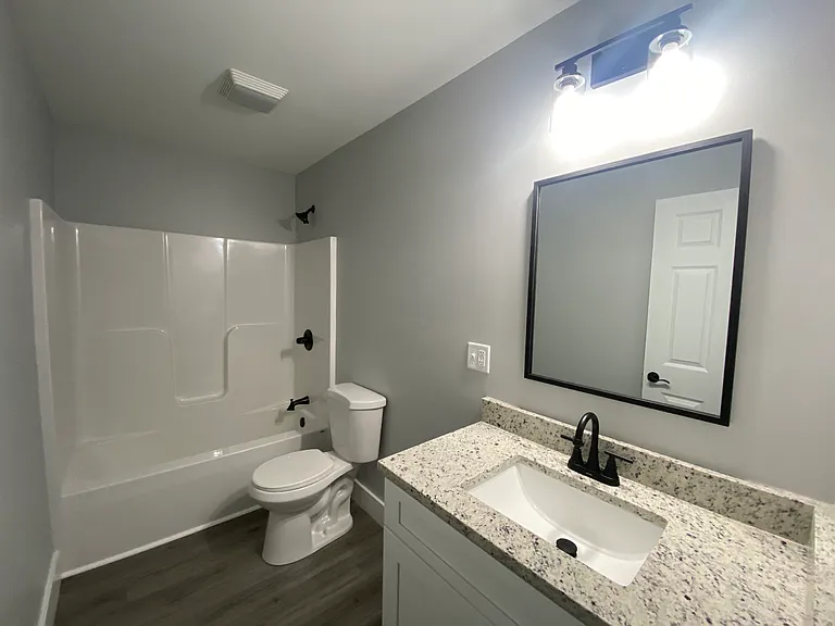 32 Main St #4 — Photo 14