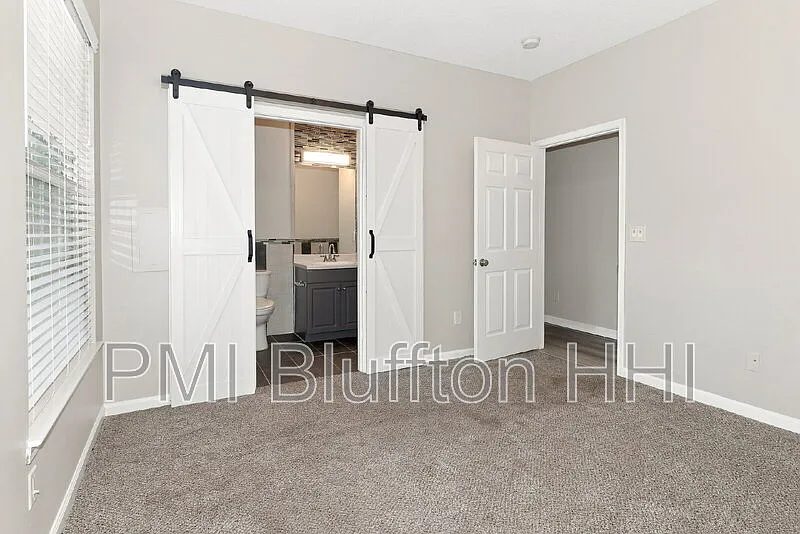 2 bed, 2.0 bath, 968 sqft, $1,695 — Photo 4