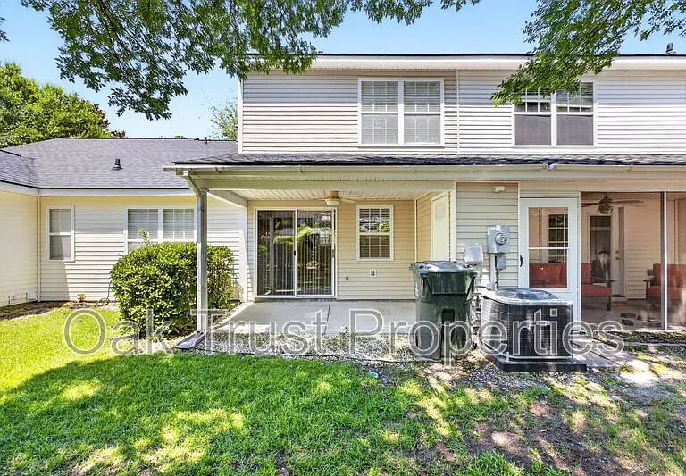 1001 Elm Hall Cir — Photo 20