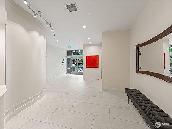 4th image of 159 Denny Way #313