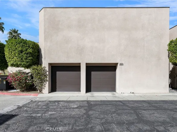 928 S Village Sq, Palm Springs, CA 92262