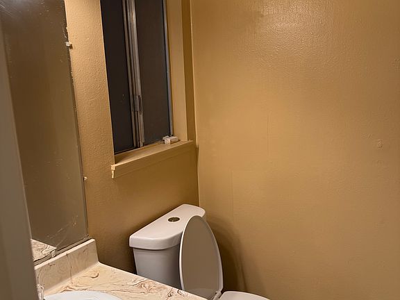 4th image of 5416 New Grove Ave